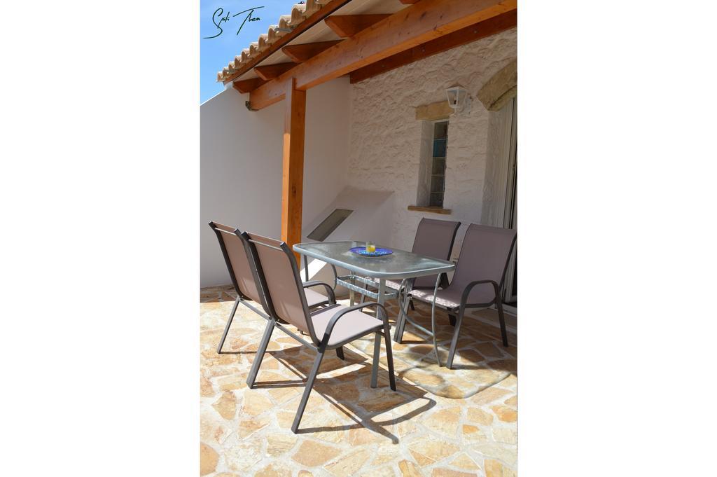 Apartmán Spiti Thea Makrádes Exteriér fotografie